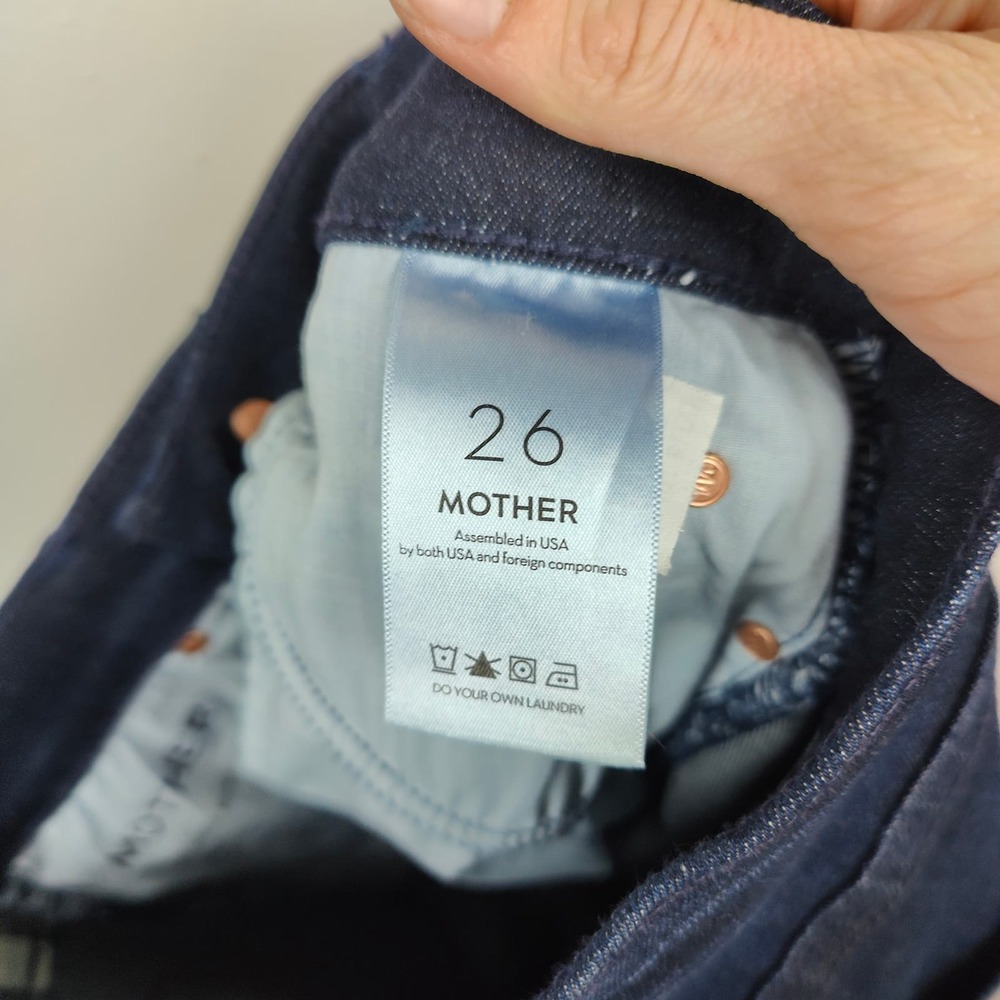Mother The Mid Rise Dazzler Jeans size 26 Now or Never Dark Wash Stretch -HEMMED - Picture 10 of 15